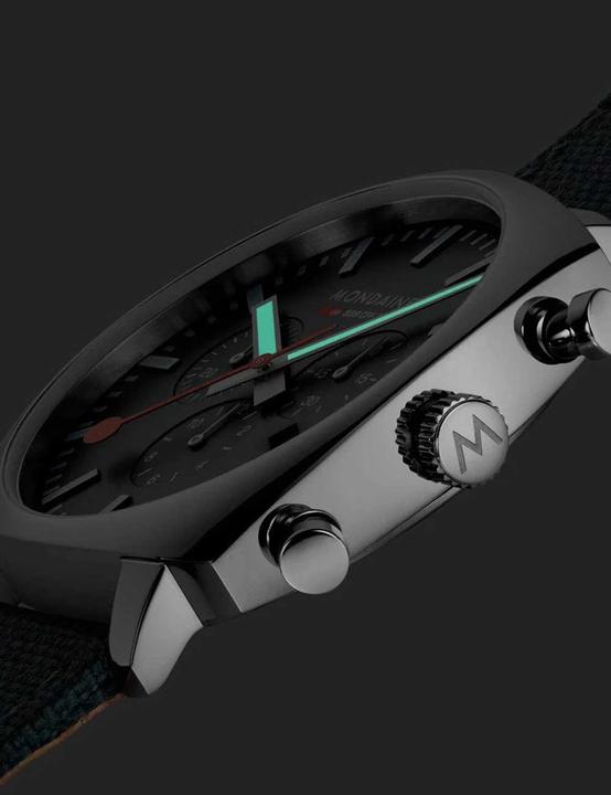 Actual product image Mondaine Grand Cushion (Chronograph, 41 mm)