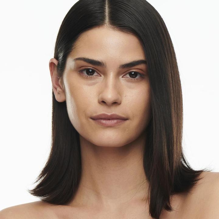 Image du produit MAC Cosmetics M.A.C. Studio Rad Serum Pow Fond de Teint NC25 (NC25)