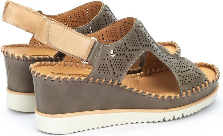 Actual product image Pikolinos Aguadulce (41)