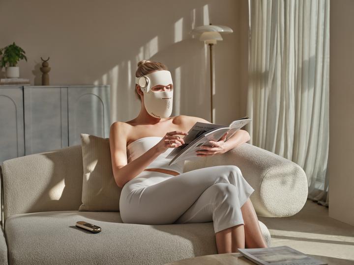 Actual product image Dreame Chrona Skincare LED Mask, light therapy