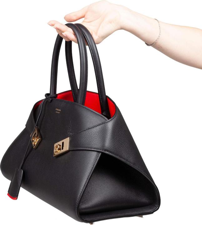 Immagine prodotto Salvatore Ferragamo Ferragamo hug th m handbag in black leather