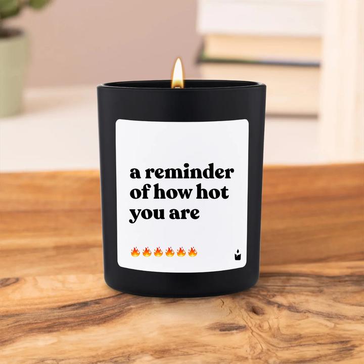 Produktbild Chatty Candles Duftkerze Flowery A reminder of how hot you are