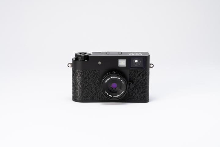 Actual product image Fujifilm X-HF1 (35 mm, 17.74 Mpx, 1")