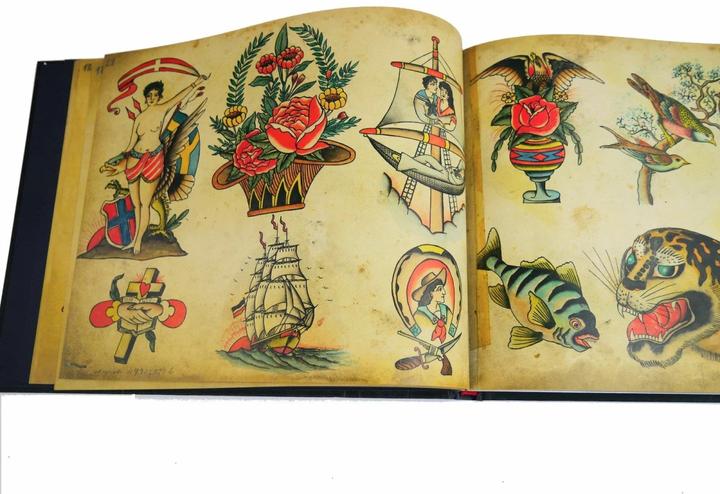 Christian Warlich. Tattoo Flash Book (dt./engl.) - buy at Galaxus