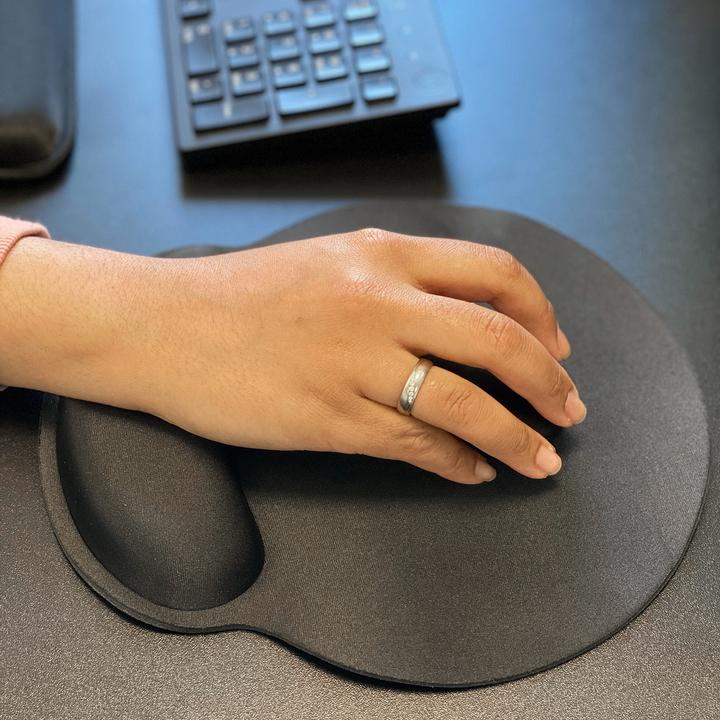 Actual product image Cadorabo 2-piece set of ergonomic mouse pad and keyboard wrist rest with wrist support