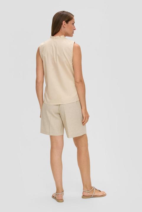 Produktbild s.Oliver Bluse Ärmellose Bluse mit gerüschtem Kragen (40)