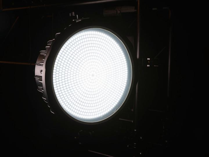 Actual product image FutureLight PRO Slim Strobe SMD 840 CW (LED)