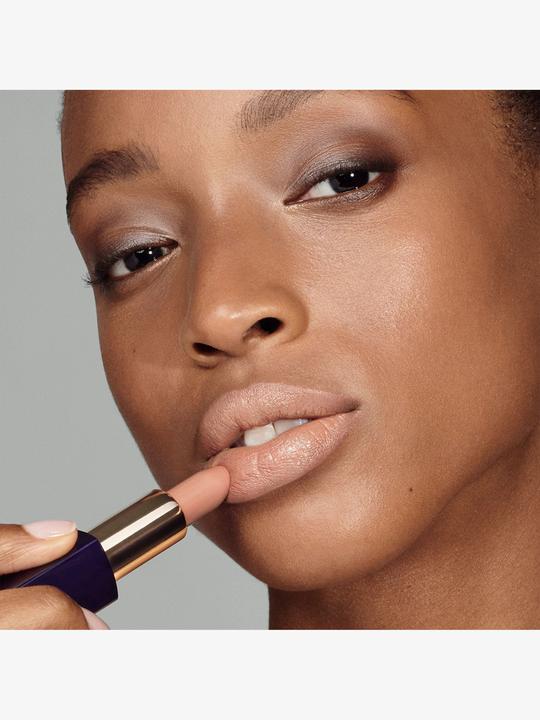 Image du produit Estée Lauder Pure Color Envy - Hi-Lustre Light Sculpting Lipstick Almost Innocent 543 (Nude)