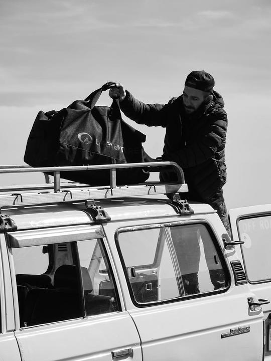 Productafbeelding Lifeventure Expedition Wheeled Duffle, 100 Litre Rigid-Base, Black (100 l)