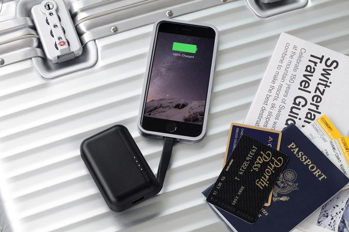 Actual product image Just Mobile TopGum (6000 mAh, 22.20 Wh)