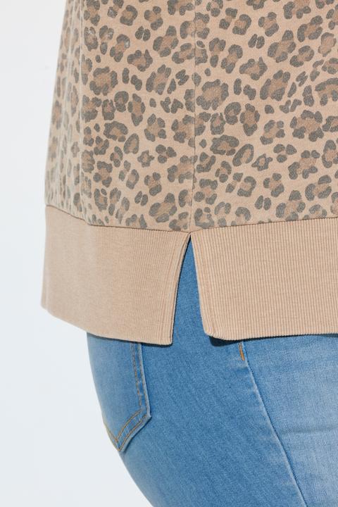Immagine prodotto Ulla Popken Giacca di felpa con design leopardato, scollo a girocollo, abbottonatura e maniche lunghe (62)