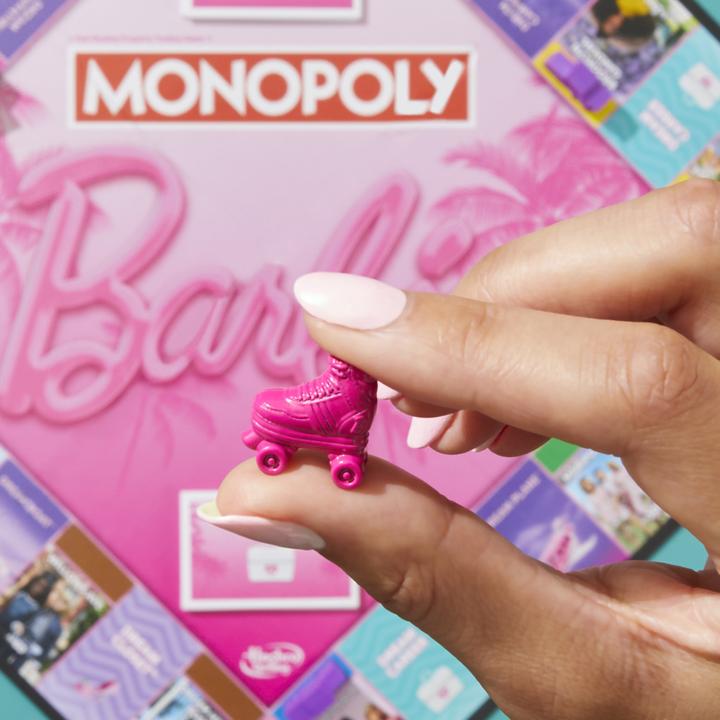 Actual product image Hasbro Gaming Monopoly Barbie Edition (Italian)