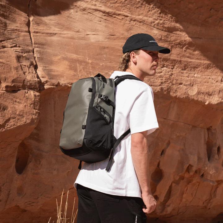 Actual product image Wandrd Stratus Photo 18 Wasatch Green (Photo backpack, 18 l)