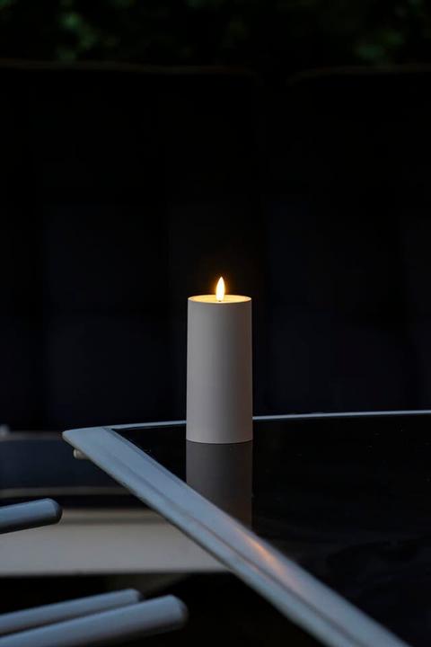 Actual product image LED Kunststoffkerze sw 1875-700 Aussen 1875-700 6h Timer D7 H15cm 2xAA (1 x)