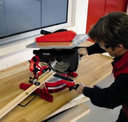 Produktbild Einhell Kapp & Gehrungssäge mit Obertisch TC-MS 3017 T