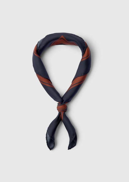 Actual product image Selected 100% Seiden Schal