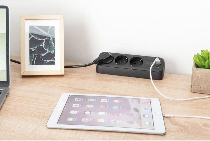 Produktbild Digitus 3-fach Office-Steckdosenleiste mit 2x USB-A und 1x USB-C Anschlüssen, Schwarz (3x, CEE 7/3, 1.50 m)