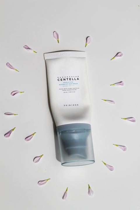 Actual product image Skin1004 Madagascar Centella Hyalu-Cica Water-Fit Sun Serum (SPF 50+, 50 ml)