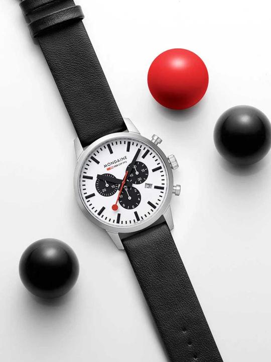 Actual product image Mondaine Neo Vegan (Chronograph, Swiss made, Analogue wristwatch, 41 mm)