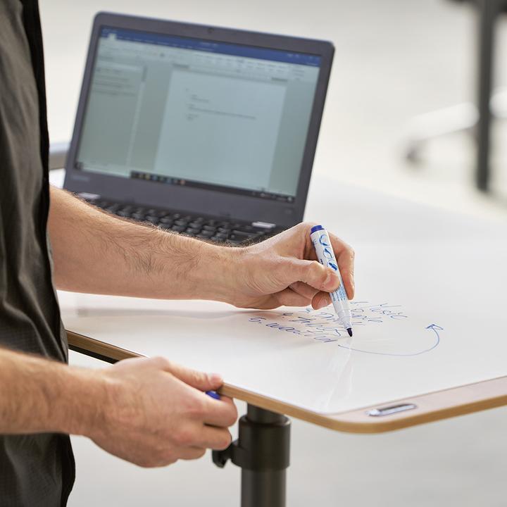 Actual product image Rocada Flipchart-Tisch, magnetisch, 69x99 cm, Holzoptik