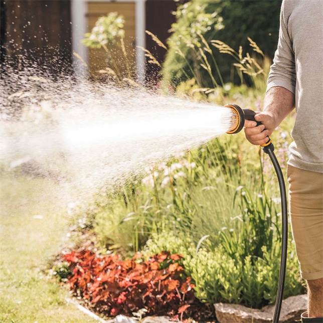 Produktbild Fiskars Sprühpistole Multi mit 5 Funktionen