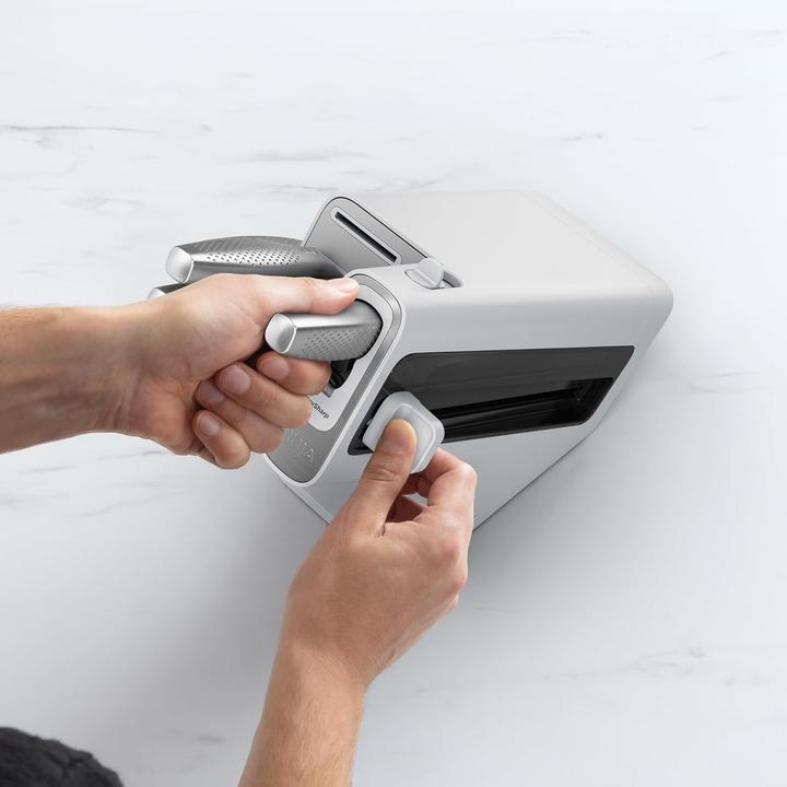 Actual product image Ninja StaySharp knife block