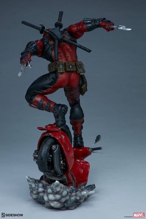 Produktbild Sideshow Marvel “Deadpool” Premium Format Figur