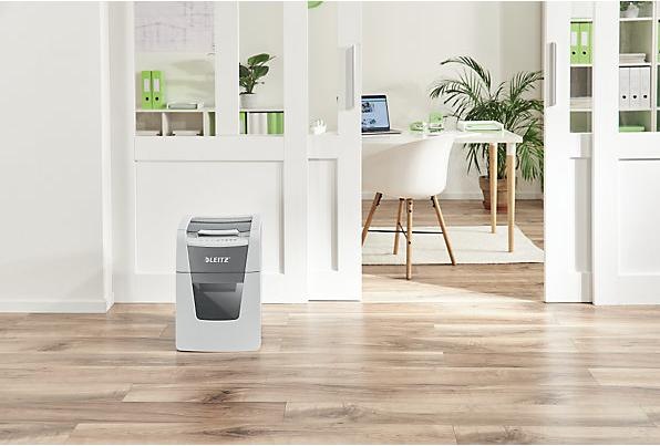 Produktbild Leitz Aktenvernichter IQ Autofeed Small Office 100 Partikelschnitt 34 l (Partikelschnitt)
