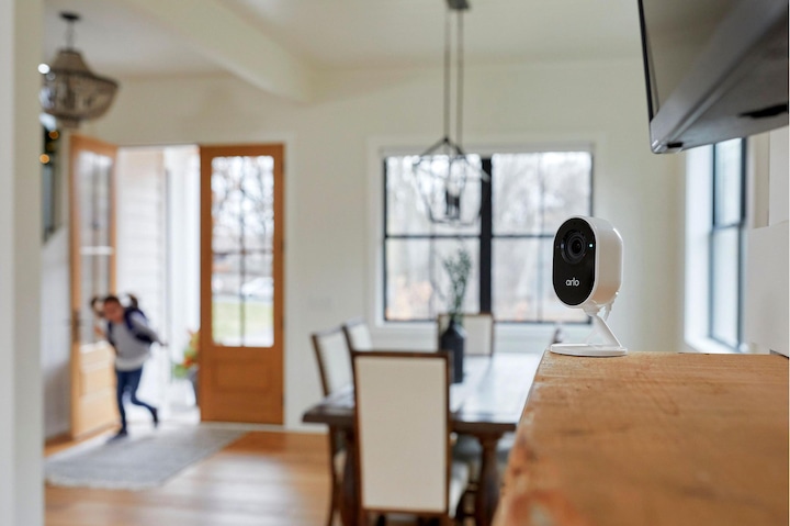 Actual product image Arlo Essential Indoor Camera, white (1920 x 1080 Pixels)