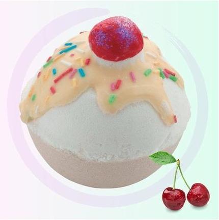 Produktbild Bomb Cosmetics Cherry Bathewell Bathaster Effervescent Bath Ball 160G (Badekugeln)