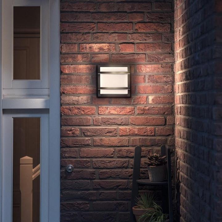 Actual product image Philips Petronia (800 lm, IP44)