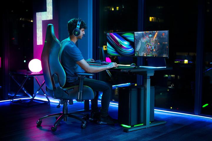 Actual product image Razer Iskur