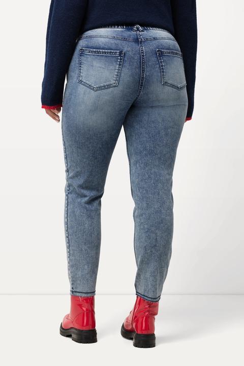 Immagine prodotto Ulla Popken Jeans modello Sarah con vita alta, taglio della gamba aderente e orlo non rifinito (58)
