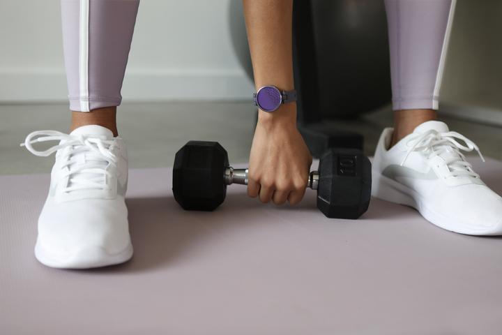 Actual product image Garmin Lily Sport (34.50 mm)