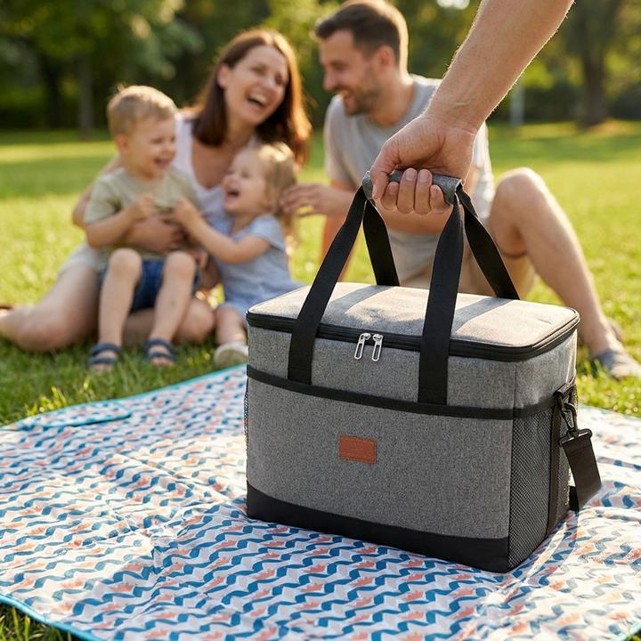 Actual product image Intirilife Foldable picnic blanket Waterproof