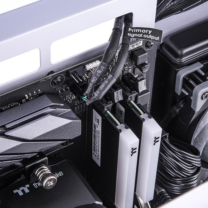 Image du produit Thermaltake TT TTMOD PWM Fan 4Pin Câble en Y 3x AC-060-CO1OTN-F1