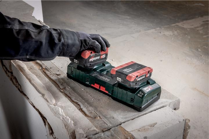 Produktbild Metabo Doppel-Schnellladegerät ASC 145 DUO Air Cooled