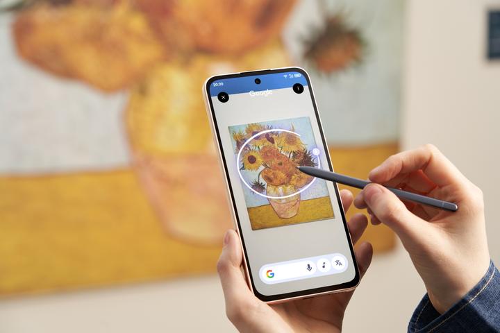 Productafbeelding TCL NXTPAPER 70 Pro (512 GB, Goud, Stellair blauw, 6.90", 5G)