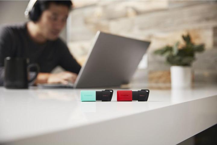 Image du produit Kingston DataTraveler Exodia M (128 Go, USB-A)