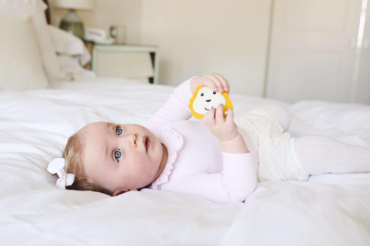 Actual product image Matchstick Monkey Teething ring 'Lion' flat (3 Months)