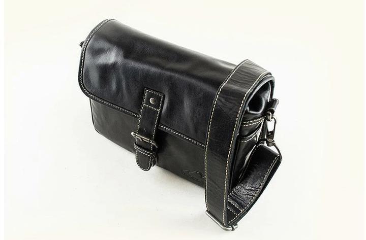 Actual product image Alpenleder Camera bag press (Camera shoulder bag, 10.09 l)