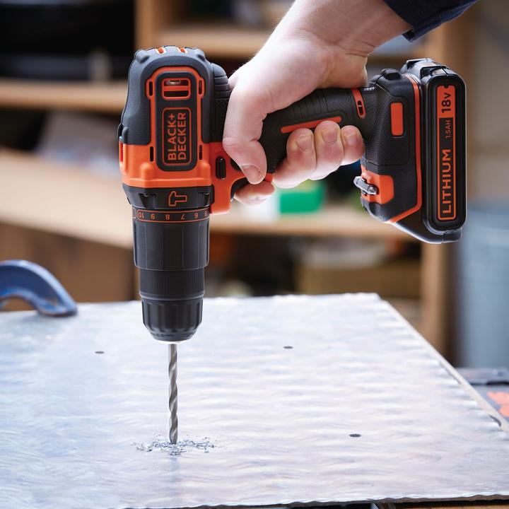Produktbild Black & Decker Akkuschlagbohrschr. BDCHD18S1KA 18V| 18/1.5Ah Li 2-Gang 104-tlg (Schlagbohrschrauber)