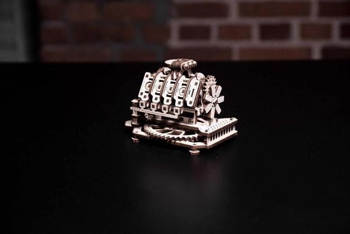 Actual product image WoodenCity V8 engine