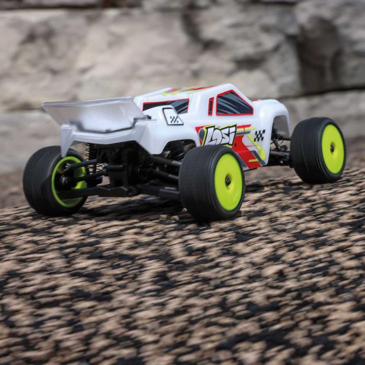 Actual product image Losi Micro-T 2S 1/28 2WD RTR Stadium Truck (Akku & Ladegerät enthalten), Weiss (RTR Ready-to-Run)