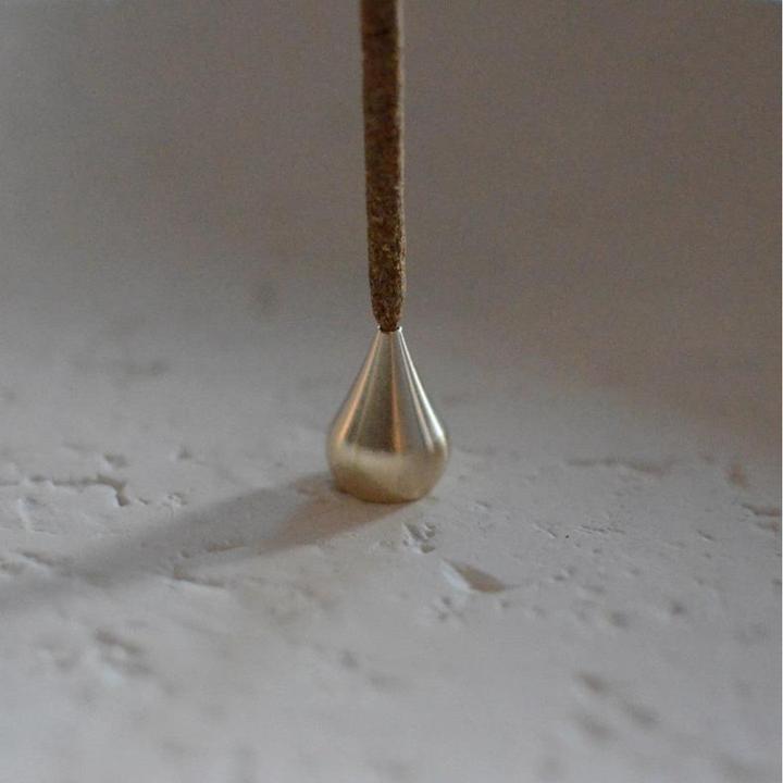 Actual product image Cedar and Myrrh Incense holder brass Tall Waterdrop