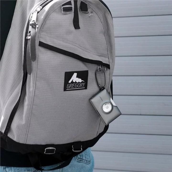 Actual product image Spigen Wallet S
