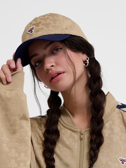 Actual product image hummel hmlBASEBALL CAP BEE AOP (One size)