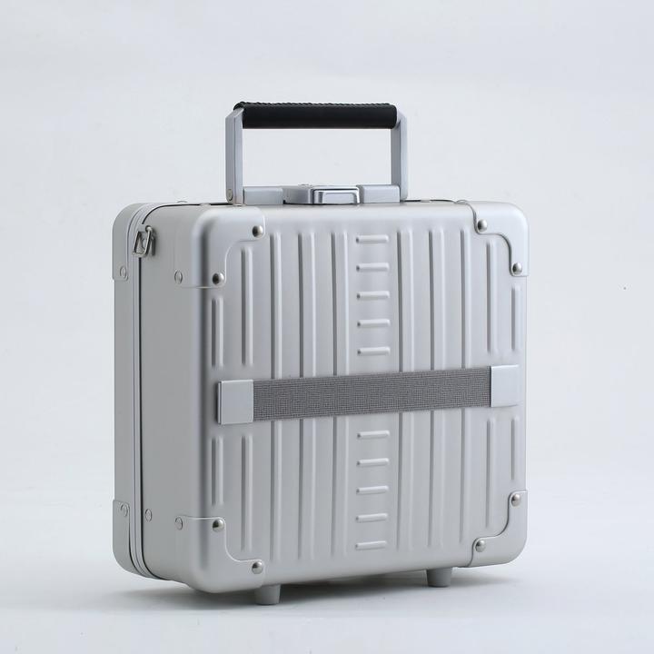 Actual product image Aleon Diversity Beauty Case 10"