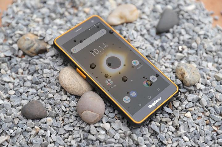 Produktbild Rug Gear RG650 (16 GB, Black, 5.50", Hybrid Dual SIM, 4G)