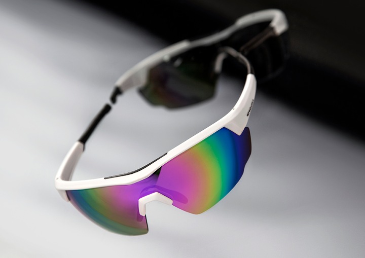 Actual product image Endura FS260-Pro glasses (Neon Peach, Smoke (with Light Reactive Plus and anti-fog coating))